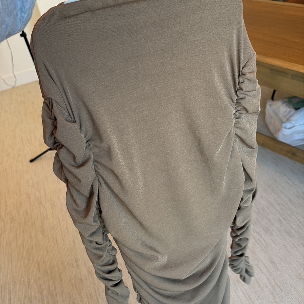 Astr Brown Ruched Mini Dress - Picture 7 of 8